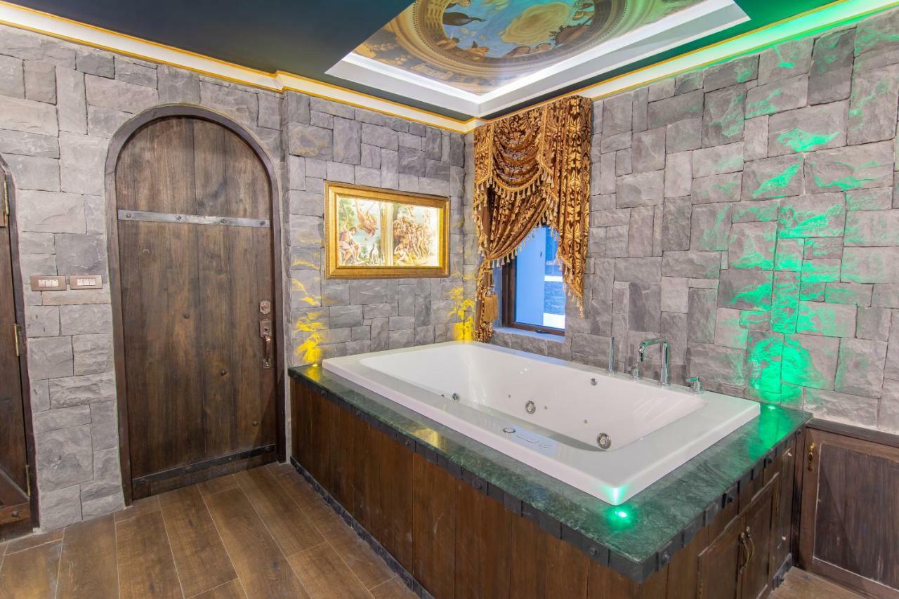Castle Suites Pattaya Bagian luar foto