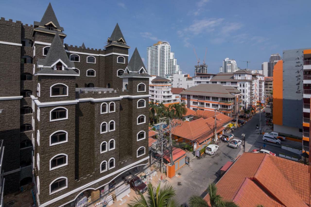 Castle Suites Pattaya Bagian luar foto