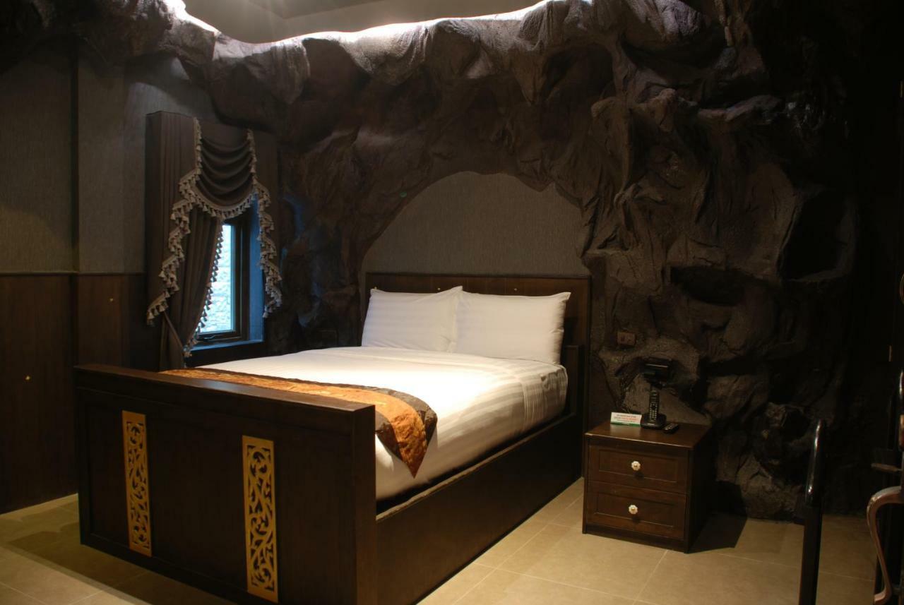 Castle Suites Pattaya Bagian luar foto