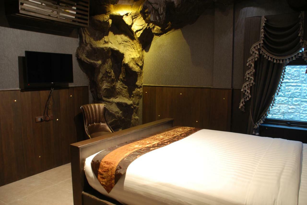 Castle Suites Pattaya Bagian luar foto